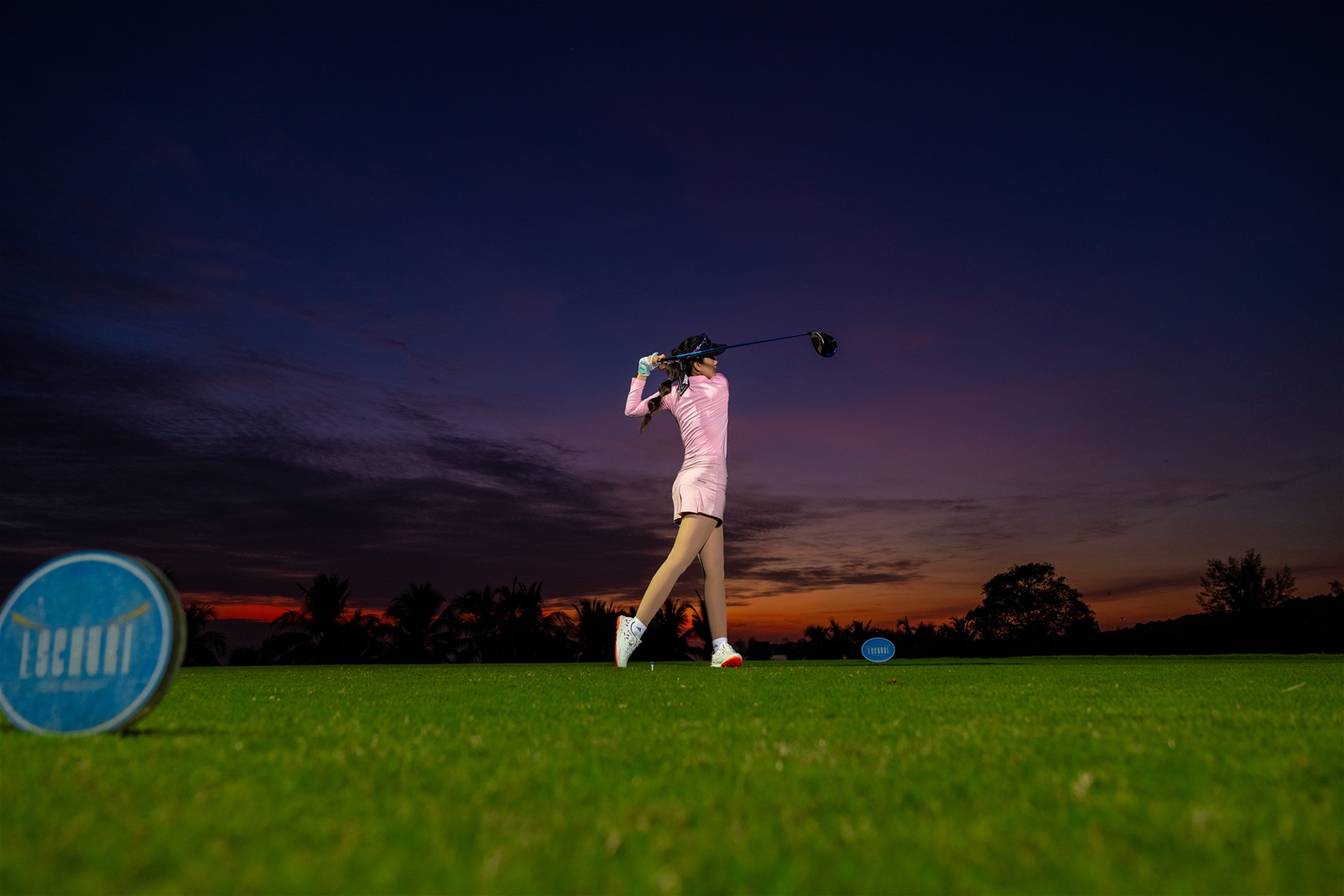 Giải mã sức hút của trải nghiệm golf đêm tại Phú Quốc 